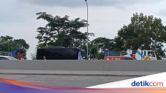 Bus Brimob Angkut Siswa Kecelakaan, Pengamat: Emang Boleh Bus Polisi Disewa?