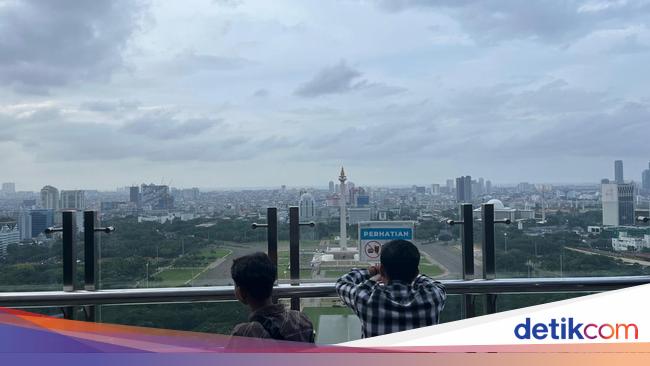 Foto: Menikmati Jakarta dari Perpustakaan Tertinggi di Dunia