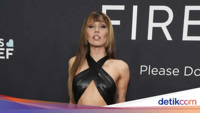 7 Parade Makeup dan Rambut Selebriti di Grammy Awards 2025