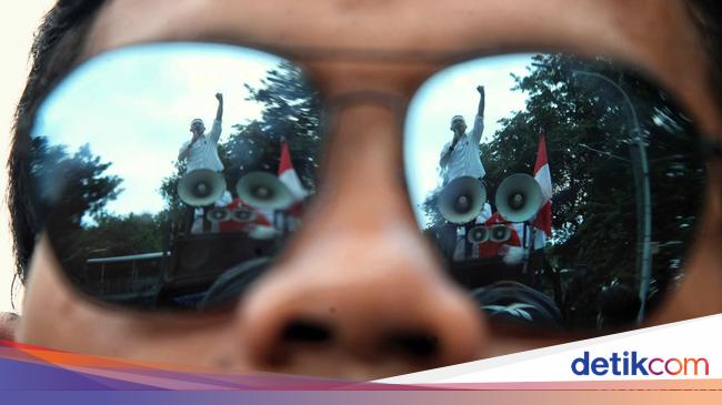 Dosen Gelar Aksi Minta Tukin Dibayar