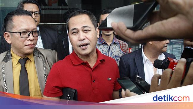 Donny Tri Ngaku Pernah Dimarahi Hasto gegara Minta Riezky Mundur