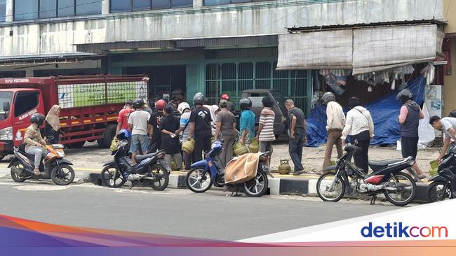 Warga Sambut Baik Pengecer Bisa Jual LPG 3 Kg Lagi: Nggak Bingung Kalau Habis