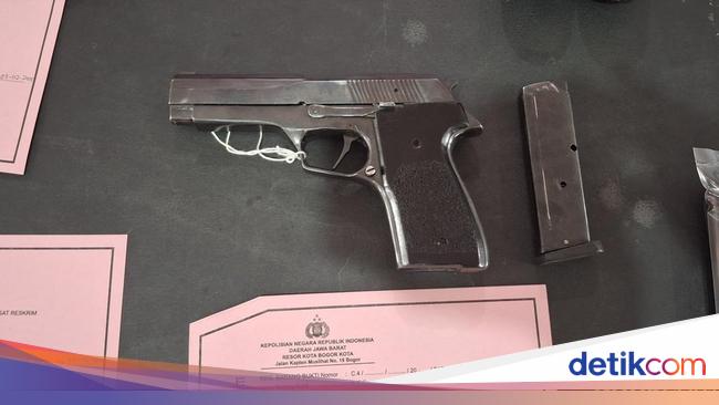 Ini Pistol Dipakai Pelaku Penembakan Pria Bertato di Bogor