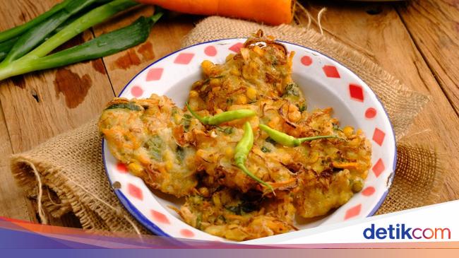 Menu Harian Ramadan 2: Berbuka dengan Bakwan Jamur Tiram dan Oseng Udang Pedas