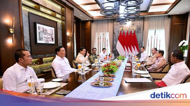 Prabowo Makan Siang Bareng JK, Bahas Pertanian hingga Subsidi LPG