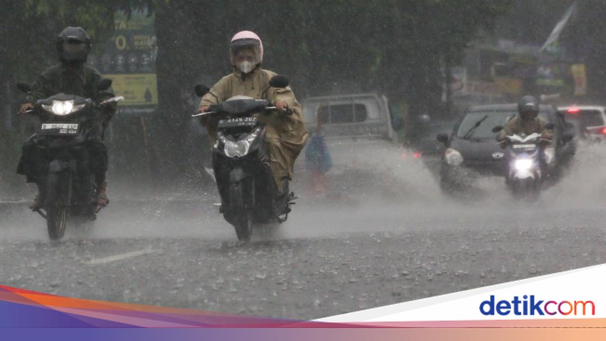 BMKG Peringatkan Cuaca Tak Menentu di NTB Sepekan Imbas Bibit Siklon 96S