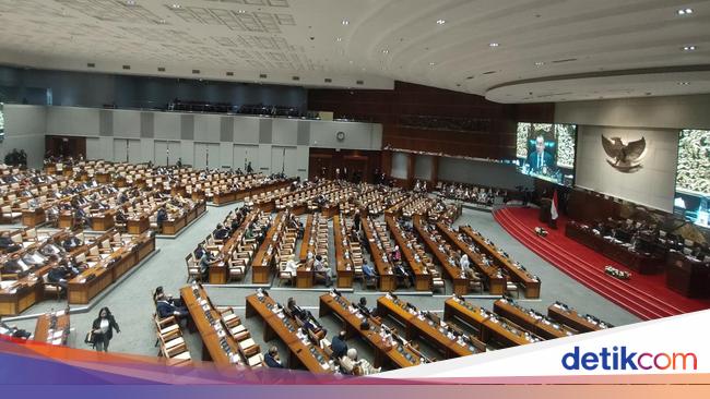 DPR Setujui Revisi Tatib soal Evaluasi Berkala Pejabat Ditetapkan di Paripurna