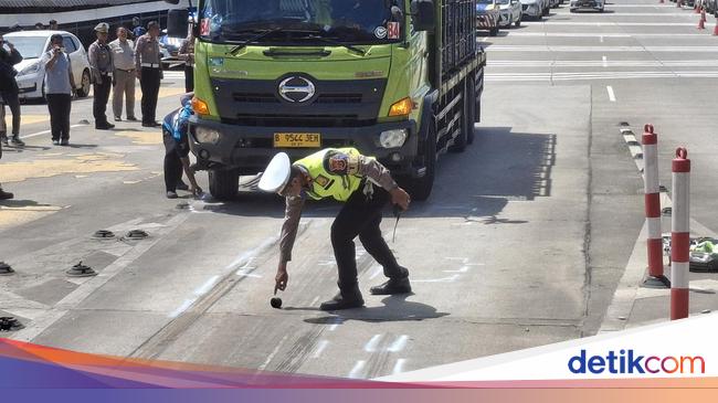 Polisi Cek Uji Kelaikan Jalan Truk Galon Pemicu Kecelakaan Maut di GT Ciawi