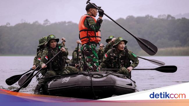 Pelatih dan Atlet Pelatnas PBSI Kuatkan Ikatan Kebersamaan di Situ Lembang