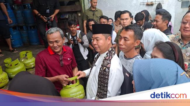 Pj Gubernur DKI Tinjau Pangkalan Gas 3 Kg di Jaktim, Pastikan Stok Tersedia