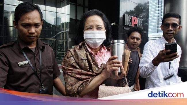 Potret Eks Menteri BUMN Rini Soemarno Diperiksa KPK