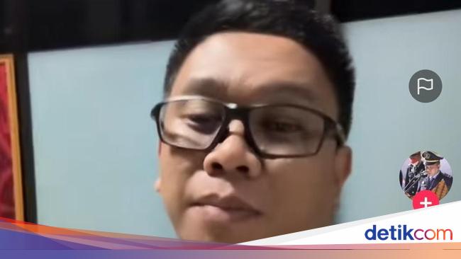 Dia Staf Fungsional dalam Rangka Diperiksa