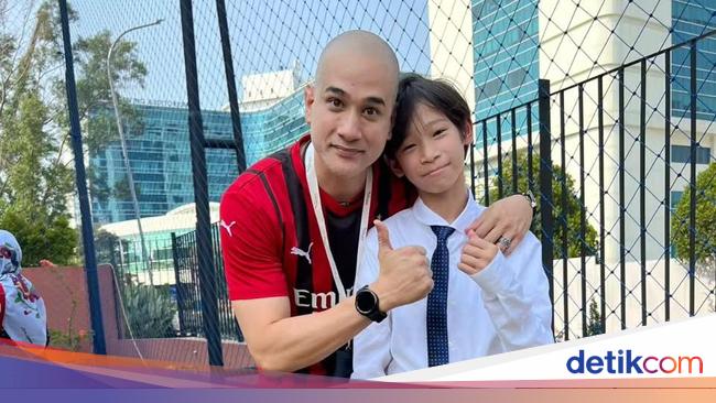 Okan Kornelius Cari Pasangan, Wajib Terima Kehadiran Putranya