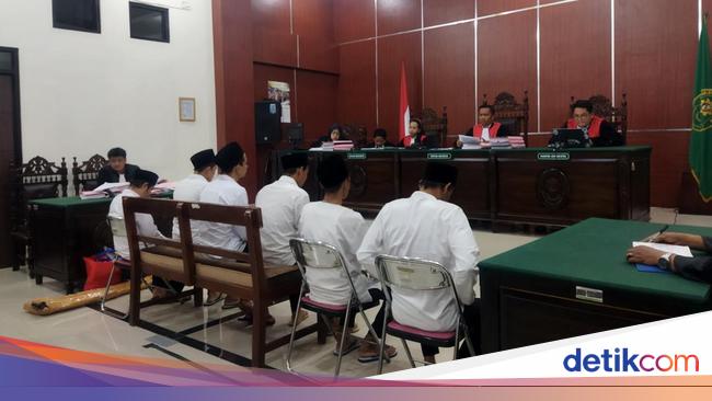 5 Pemburu Badak Jawa di TN Ujung Kulon Divonis 11 Tahun Penjara