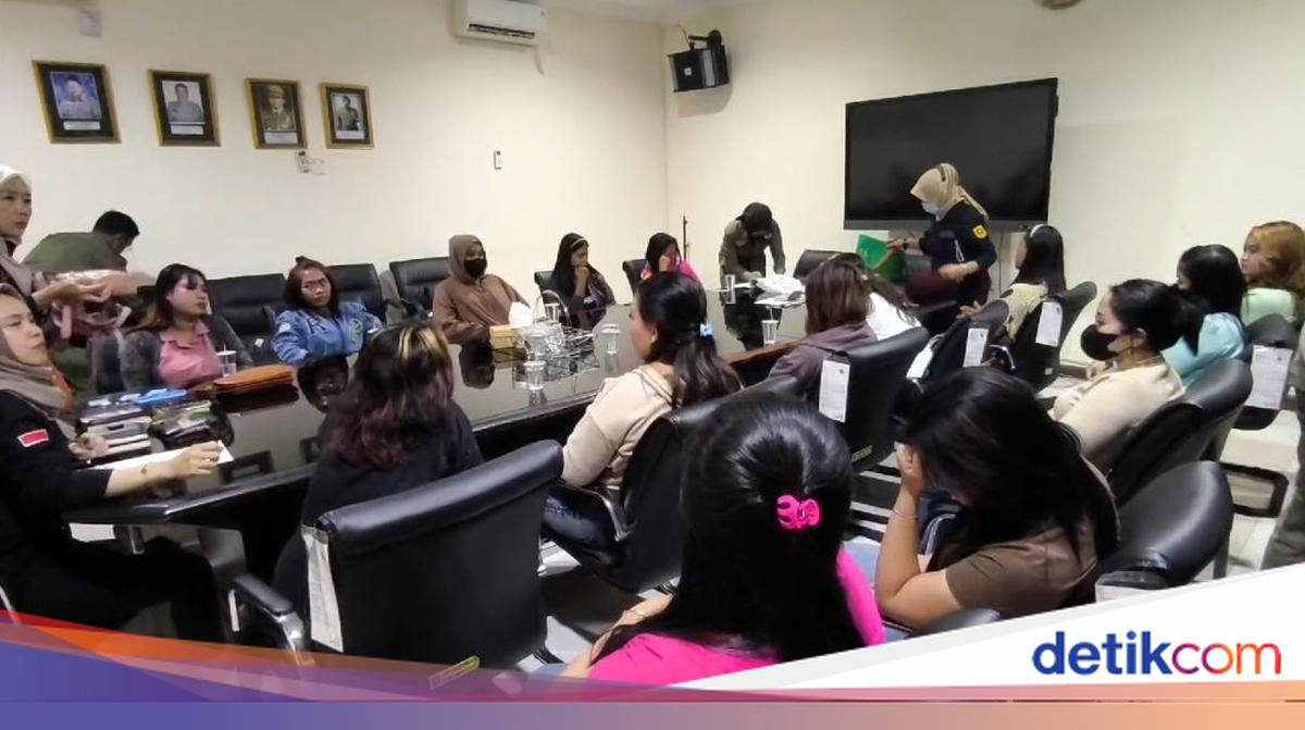 Satpol PP Razia Warung Remang-remang di Bogor, 15 Wanita Diduga PSK ...