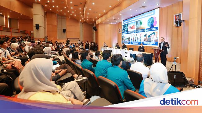 Ibas Sebut DPR Connect Bisa Jadi Jembatan Komunikasi Media &amp; Anak Muda