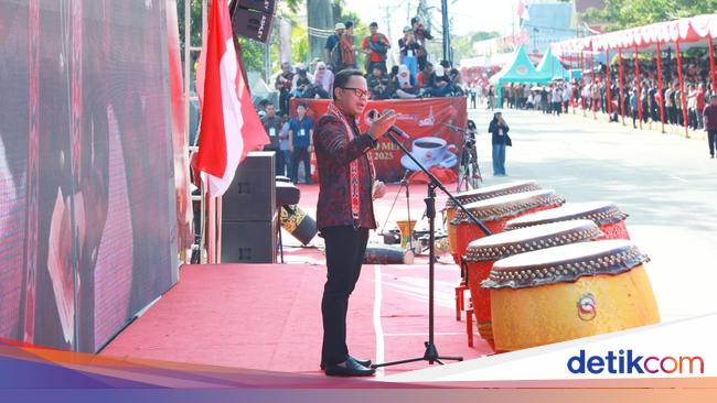 Hadiri Perayaan Cap Go Meh, Bima Arya Puji Toleransi di Kota Singkawang