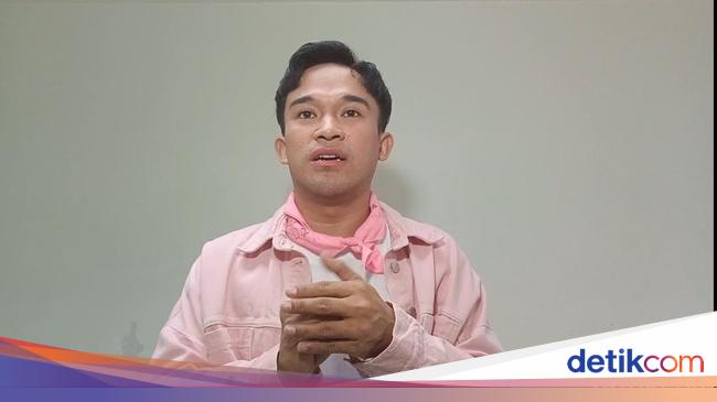 Tangis Anwar BAB Kenang Kebaikan Mpok Alpa