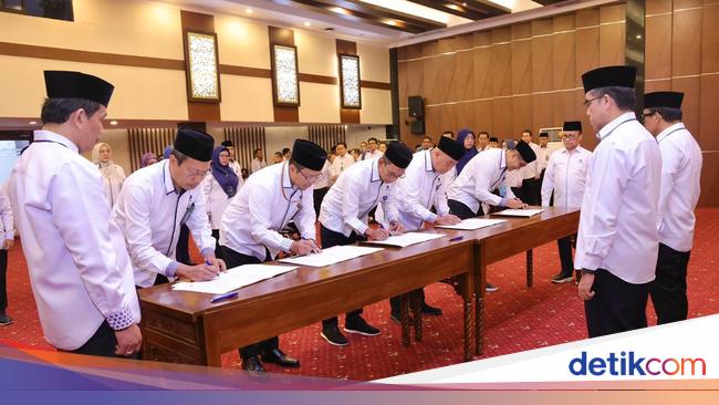 Lantik 15 Pejabat Tinggi Pratama, Menaker Yakin Jadi Formasi Terbaik