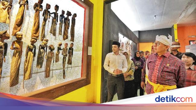 Kunjungi Museum-Candi di Malang, Menbud Dorong Budaya RI Mendunia