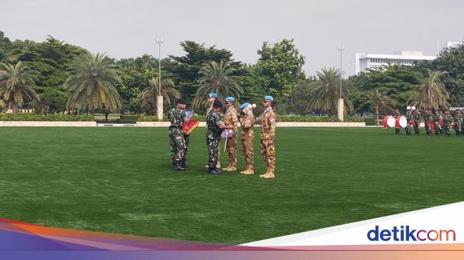 Panglima Beri Tanda Kehormatan ke Prajurit TNI yang Tuntaskan Misi di Lebanon