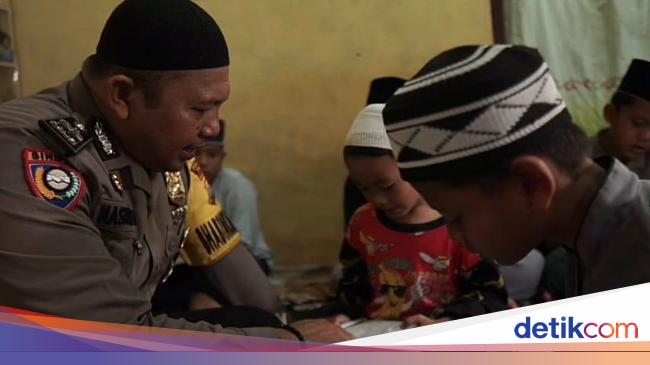 Aipda Nasaruddin, Polisi yang Mendidik Anak-anak di Asahan Lewat Rumah Mengaji