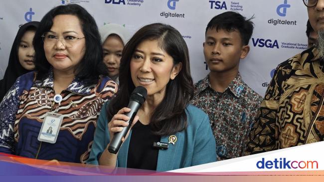 Internet Masuk, Menkomdigi Ajak Warga Pelosok Tingkatkan Literasi Digital