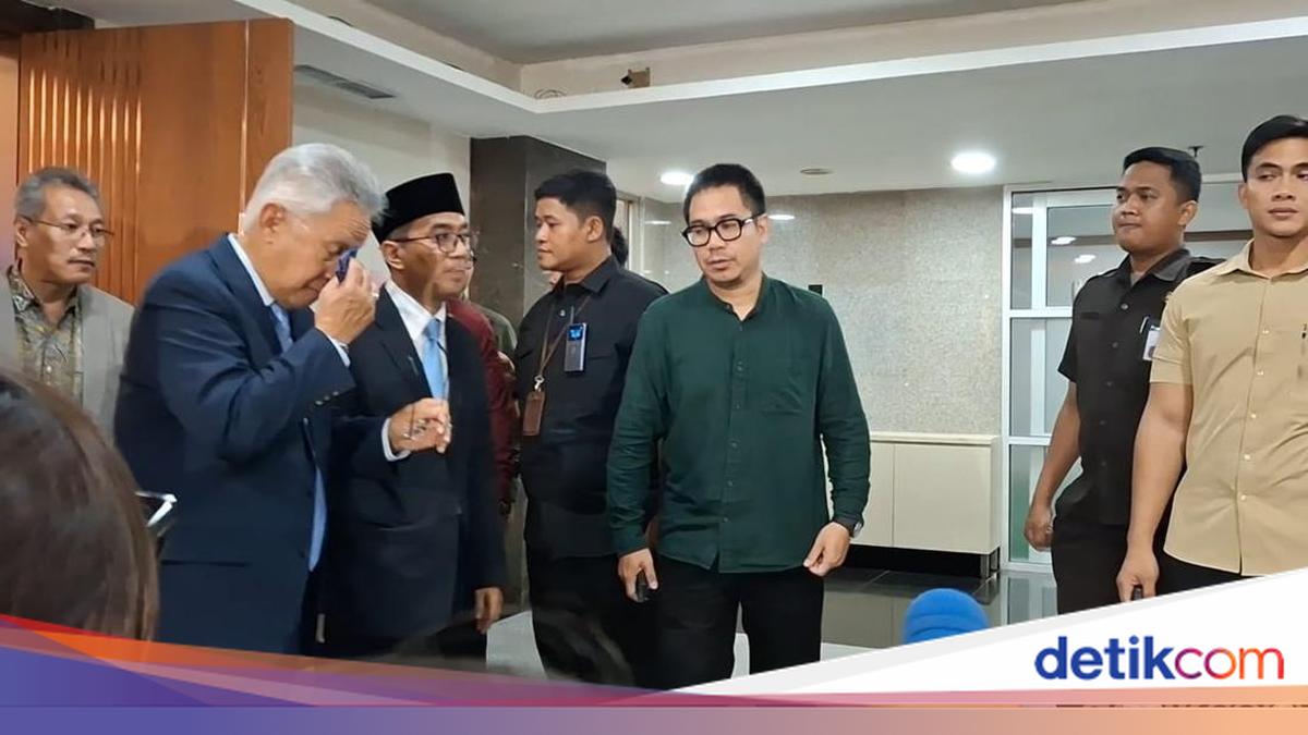 Prof Satari Tak Lagi Jadi Mendiktisaintek, Prof Satryo Akan Kerjakan Ini