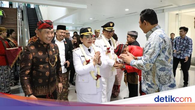 Resmi Dilantik, Walkot Semarang Agustina Siap Jadi Pelayan Rakyat