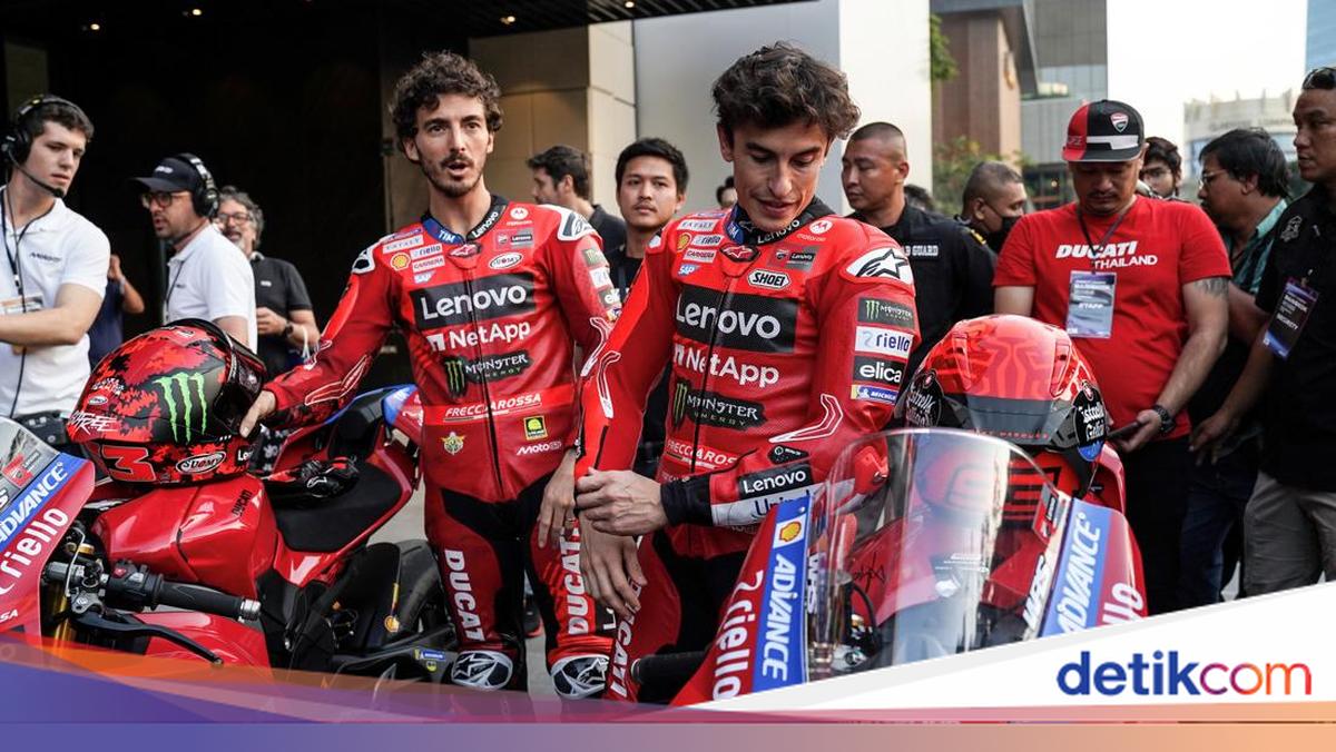 Dituding Tak Akur dengan Marquez, Bagnaia Jawab Begini