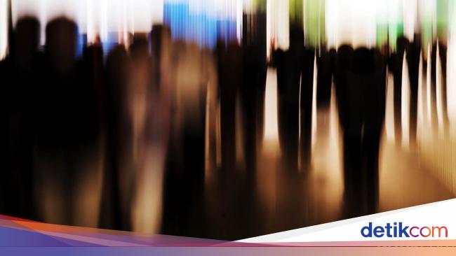 Wajah Pekerja Jakarta dalam Motion Blur