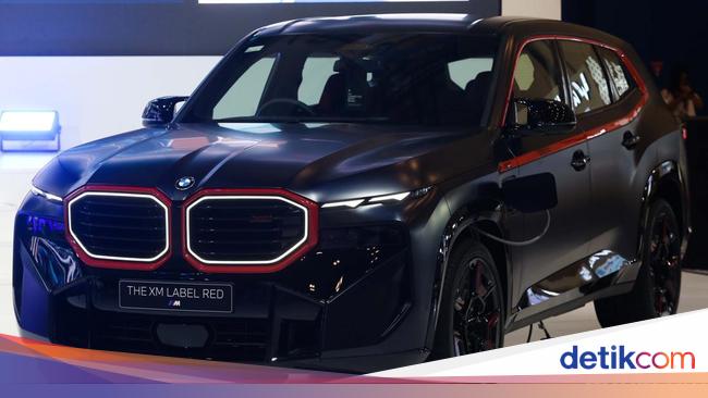 Wujud Mobil 'Buas' BMW yang Cuma Ada 500 Unit di Dunia