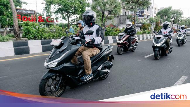 Touring PCX 160 RoadSync di Bali: Fitur Ini Bikin Nyaman Perjalanan Jauh