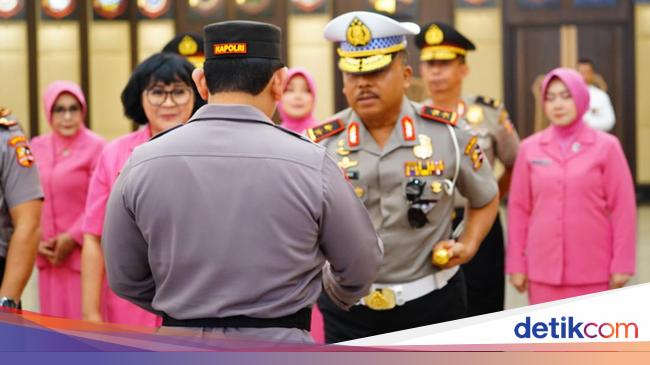 Kakorlantas Minta Jajaran Layani Masyarakat dengan Ikhlas