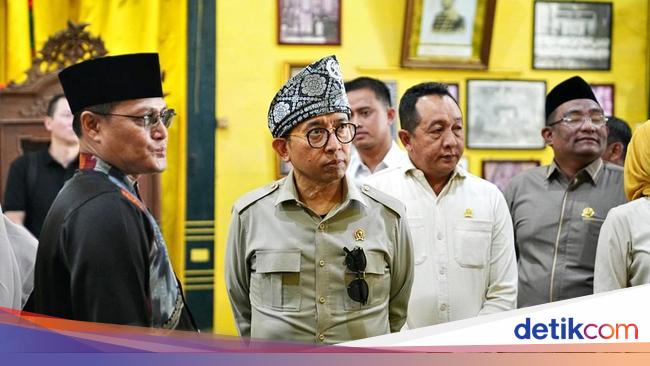 Fadli Zon Harap Istana Kadriah Jadi Pusat Ekspresi Seni dan Budaya