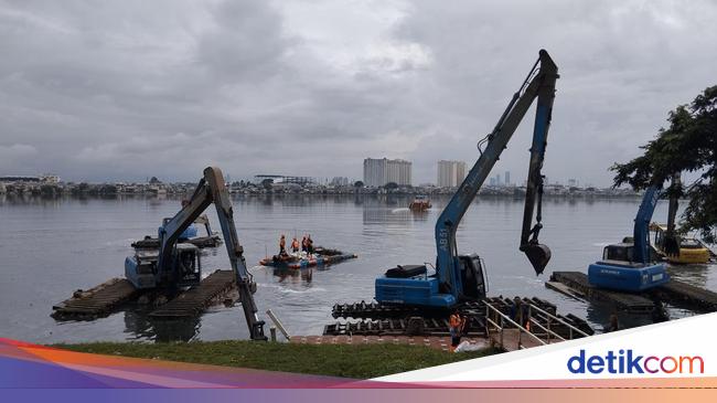 Wagub Rano Minta Semua Alat Berat Pengendalian Banjir Jakarta Dipasang GPS