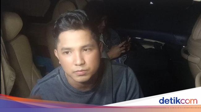 Jirayut Utang Wajib Militer di Thailand