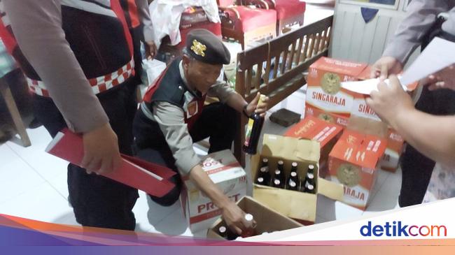 Ramadan Approach: Cirebon Police Seize Hundreds of Bottles of Illegal Liquor in Crackdown