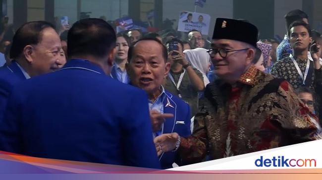 Nostalgia Ruhut Sitompul di Kongres Demokrat