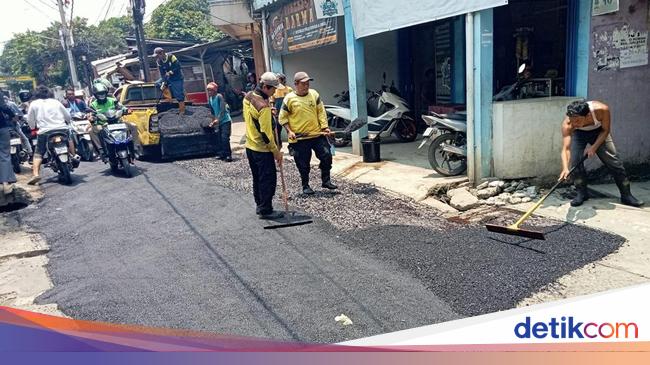 PUPR Depok Baru Bisa Tambal Jalan Rusak Stasiun Citayam karena Efisiensi