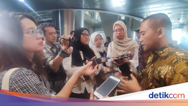 Cerita Kepala BNPT Bikin Teroris Buka Mulut dengan Salat Berjemaah