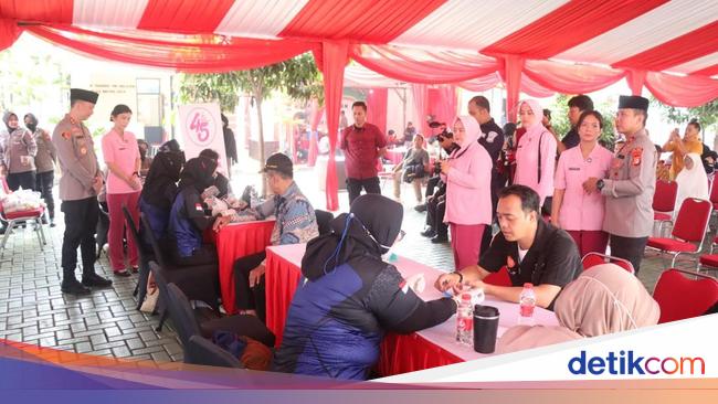 Polres Tangsel Gelar Sunatan Massal-Pengobatan Gratis Sambut Ramadan