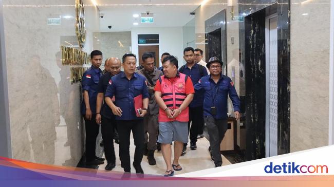 Pengacara Korban Robot Trading Jadi Tersangka Usai Rayu Jaksa Tilap Rp 11,5 M