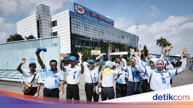 Ngeri! 4 Sektor Industri Dihantui PHK Massal