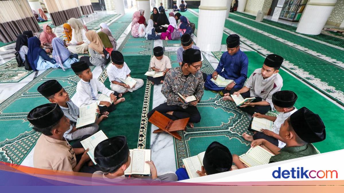 3 Contoh Proposal Peringatan Hari Santri 2025 di Sekolah-Masjid