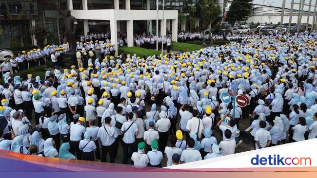 Tumbangnya Sritex, Deindustrialisasi Dini, dan Politisasi Ekonomi
