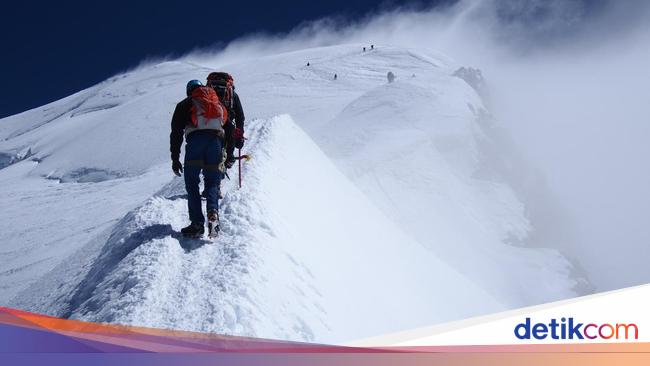 Bahaya Ketinggian dan Hipoksia pada Pendakian Gunung Tinggi