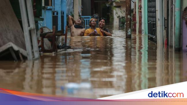 Curhat Warga Bantaran Kali Ciliwung Terdampak Banjir Minta Ditengok Bang Doel