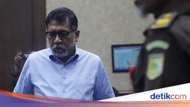 Saksi Ungkap Zarof Ricar Pernah Minta Bantuan Terkait PK Eddy Rumpoko
