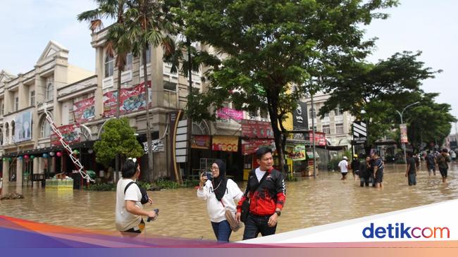 Kawasan Elit Grand Galaxy Bekasi Terendam Banjir